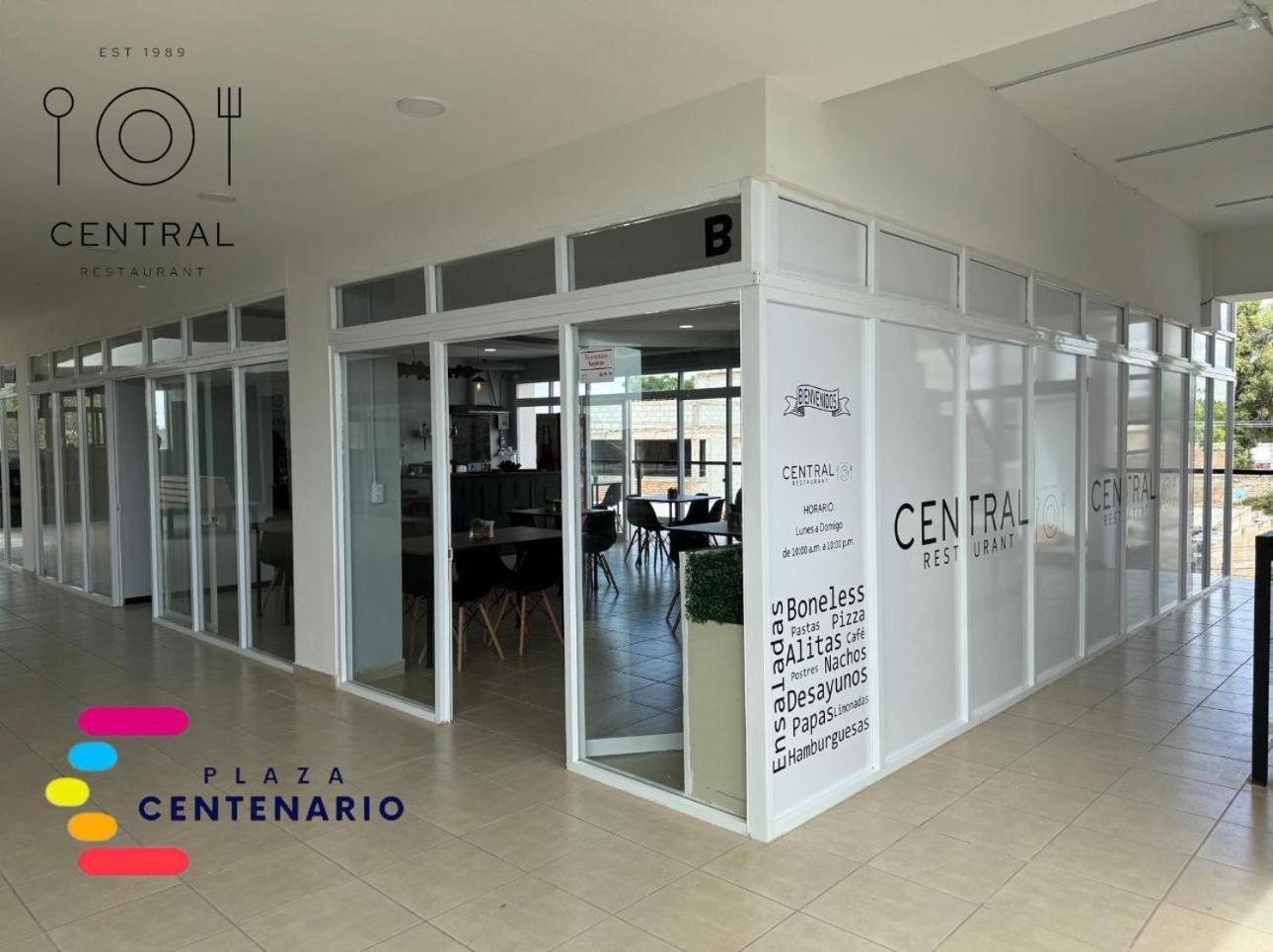 Hotel Plaza Centenario Juan Aldama ภายนอก รูปภาพ